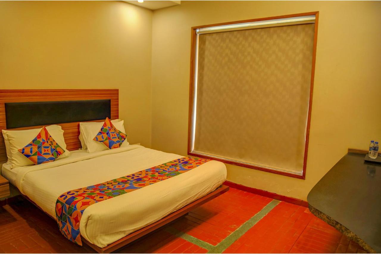Fabhotel Illam Hospitality Chennai Extérieur photo