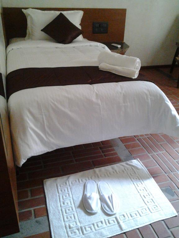 Fabhotel Illam Hospitality Chennai Chambre photo