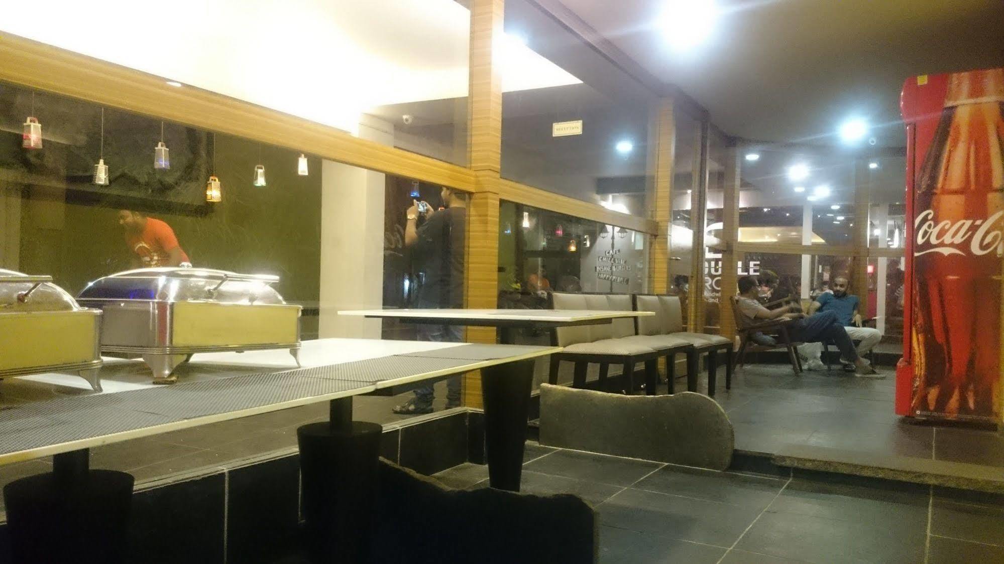 Fabhotel Illam Hospitality Chennai Extérieur photo